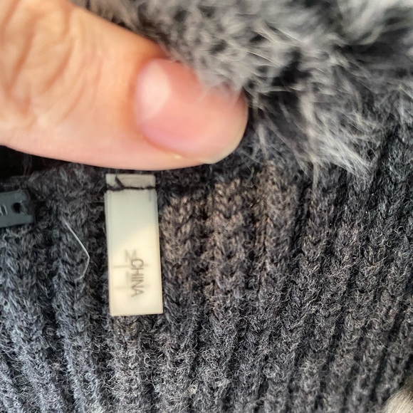 Elie Tahari Silver Rabbit Fur Sweater Vest M - Picture 8 of 14